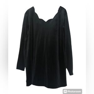 Velveteen scalloped top